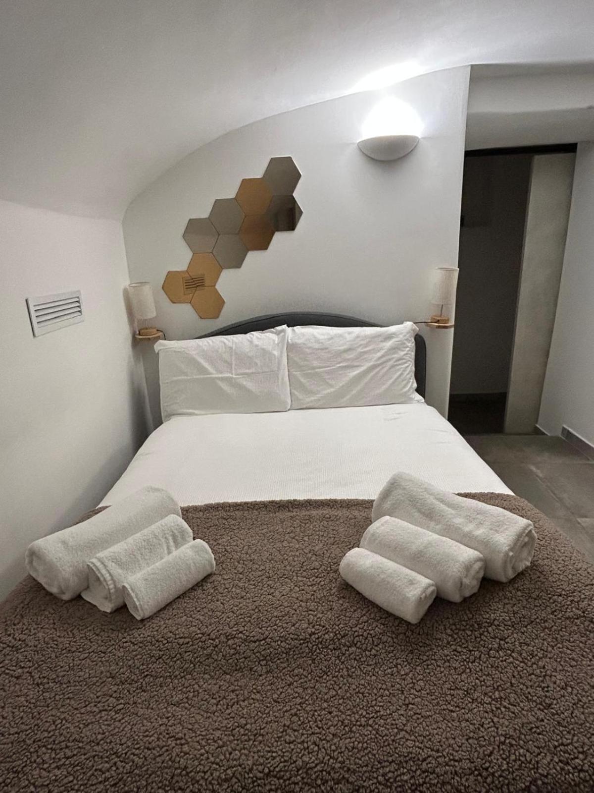 Campanella 27 By Ghor Apartment